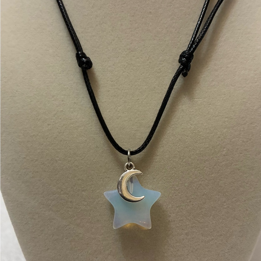 Adjustable Necklace - Picture 2 of 3